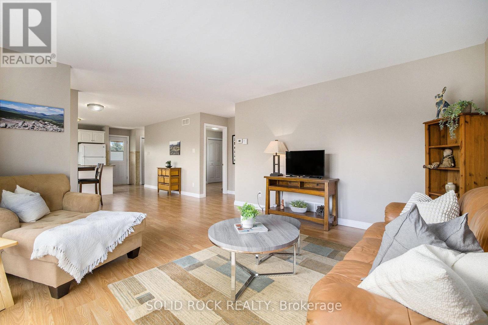 Photo 13 of 307 Kippen Road, Mcnab Braeside ON