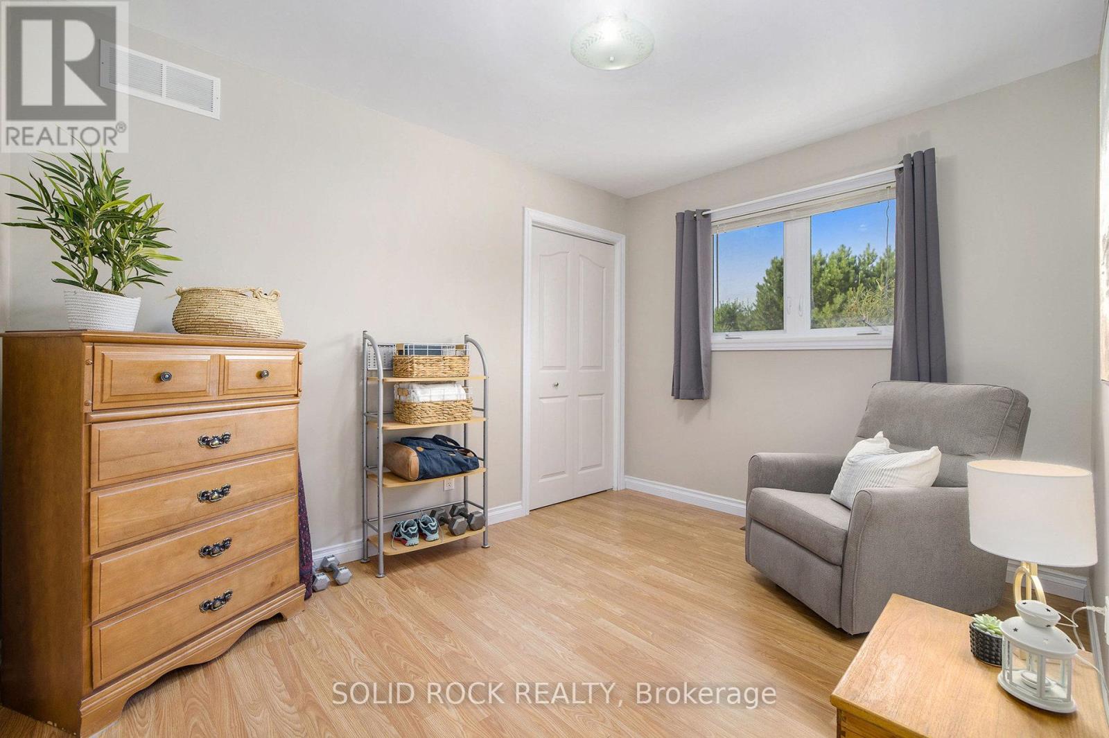 Photo 16 of 307 Kippen Road, Mcnab Braeside ON