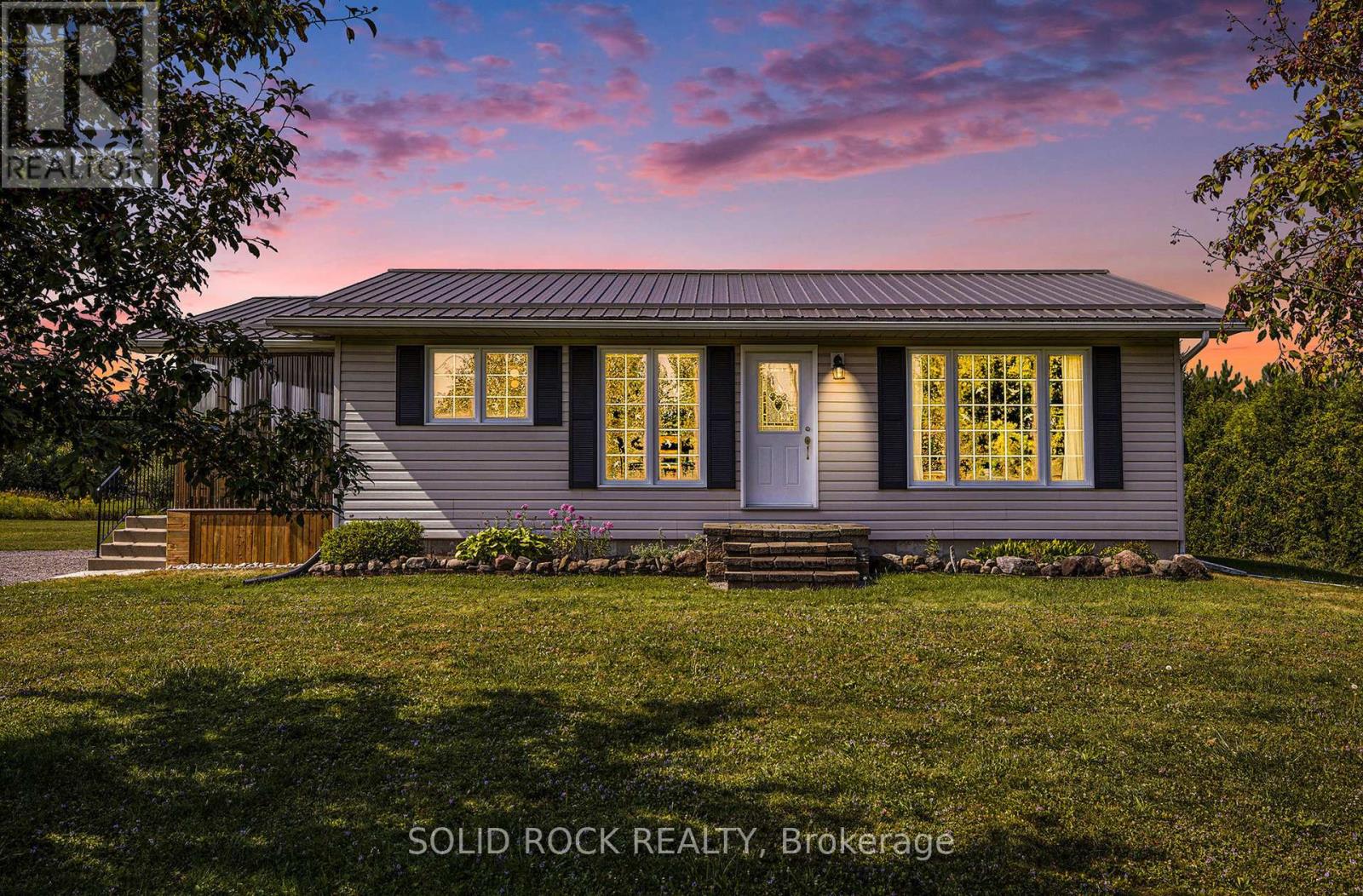Photo 25 of 307 Kippen Road, Mcnab Braeside ON
