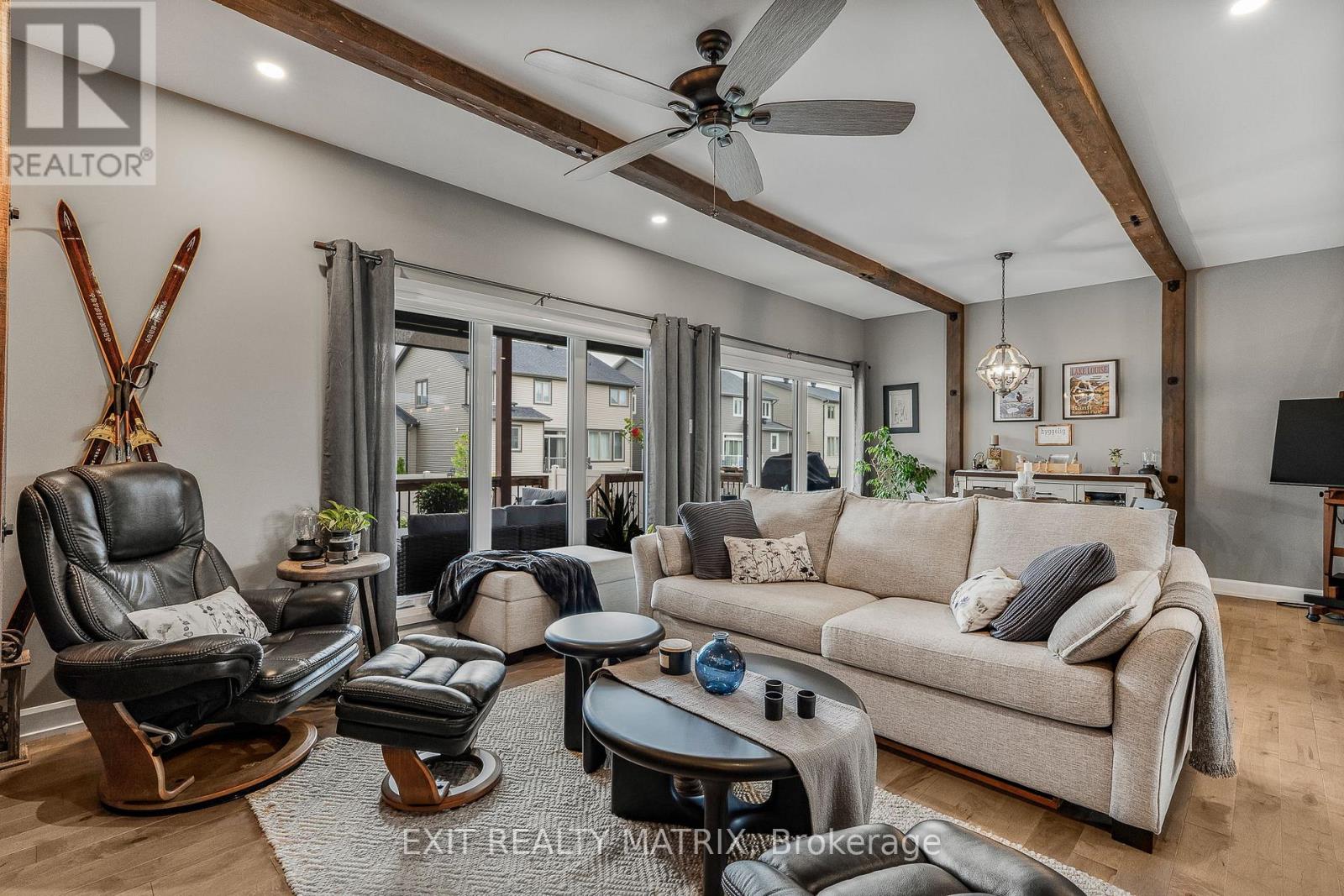 Photo 14 of 482 Central Park Boulevard, Russell ON
