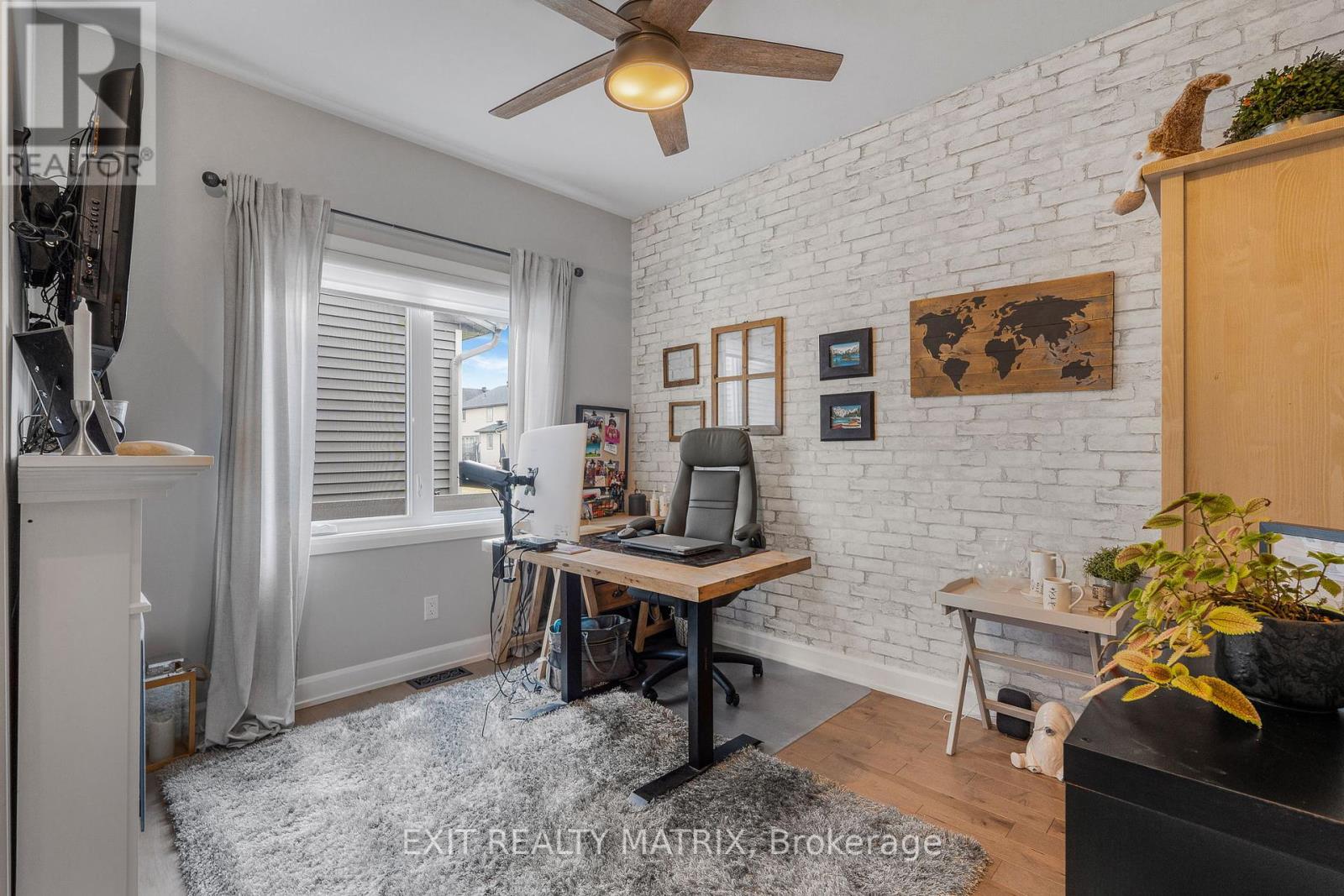 Photo 17 of 482 Central Park Boulevard, Russell ON