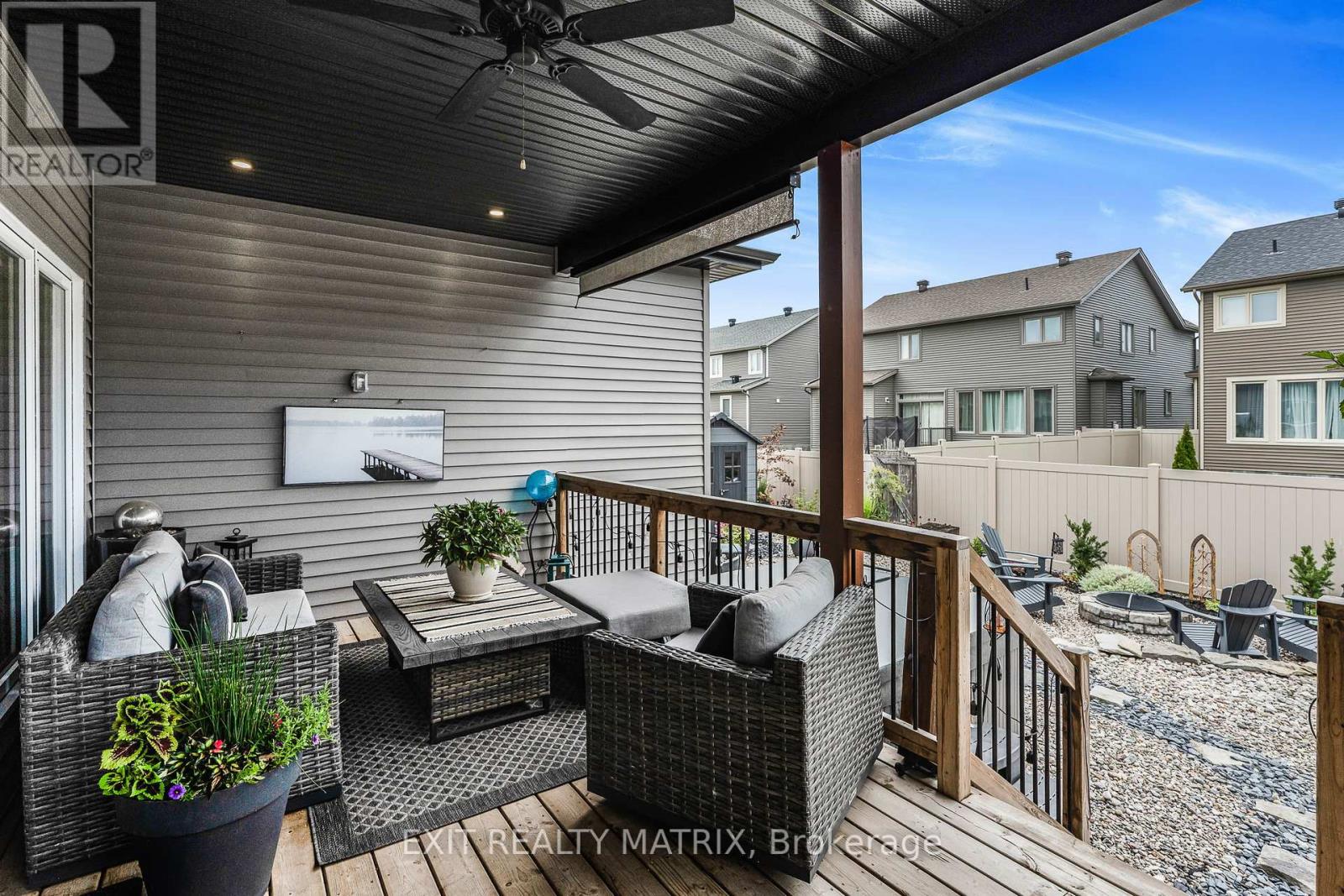 Photo 28 of 482 Central Park Boulevard, Russell ON