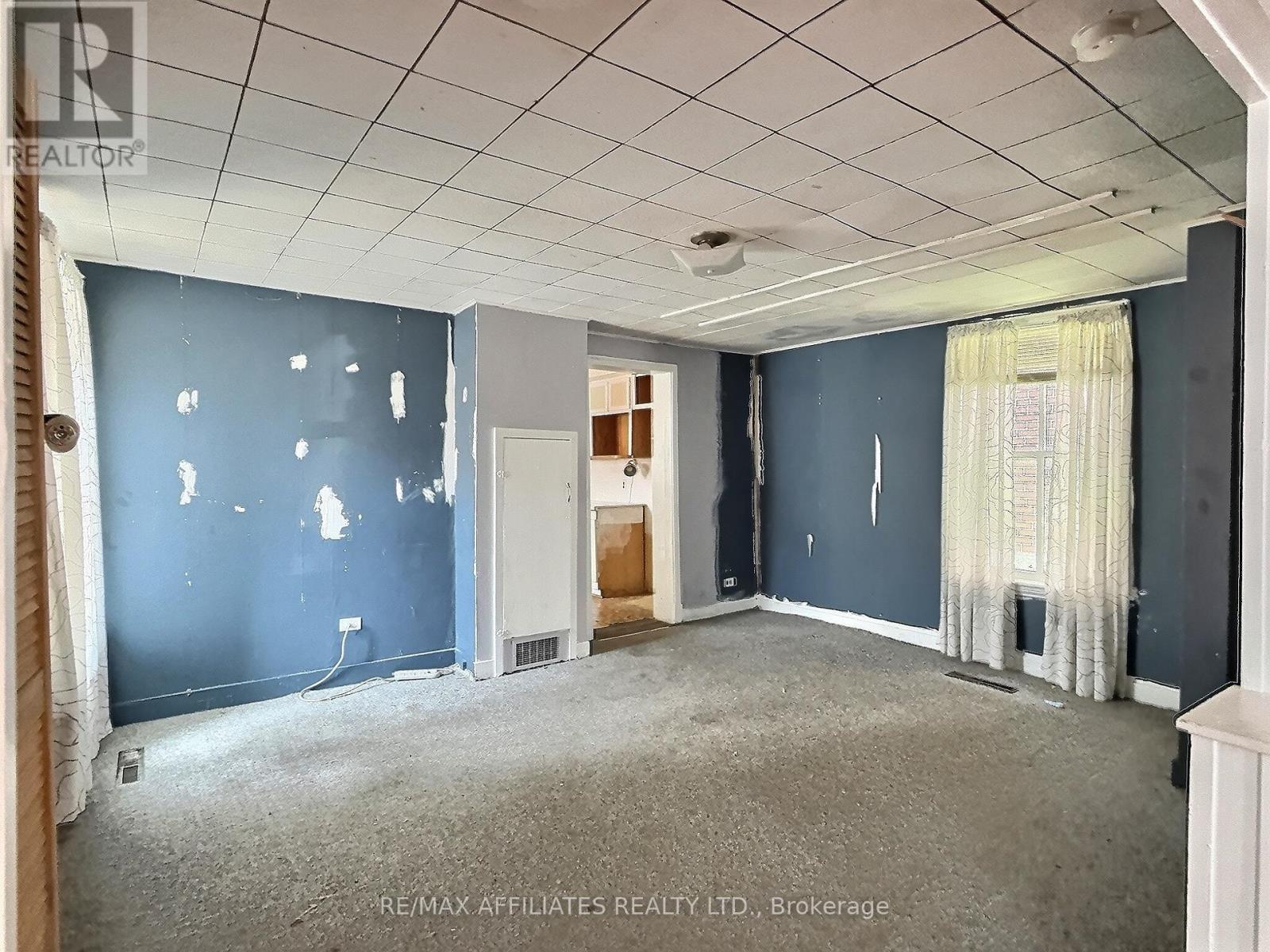 Photo 17 of 188 Dibble Street E, Prescott ON