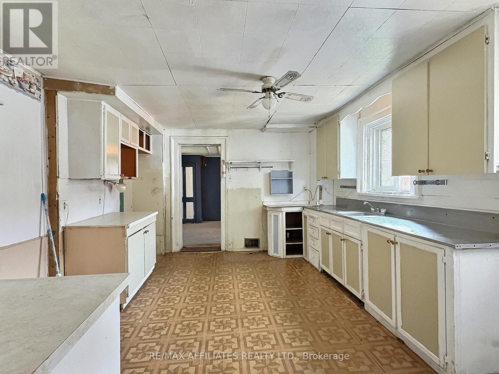 Photo 19 of 188 Dibble Street E, Prescott ON