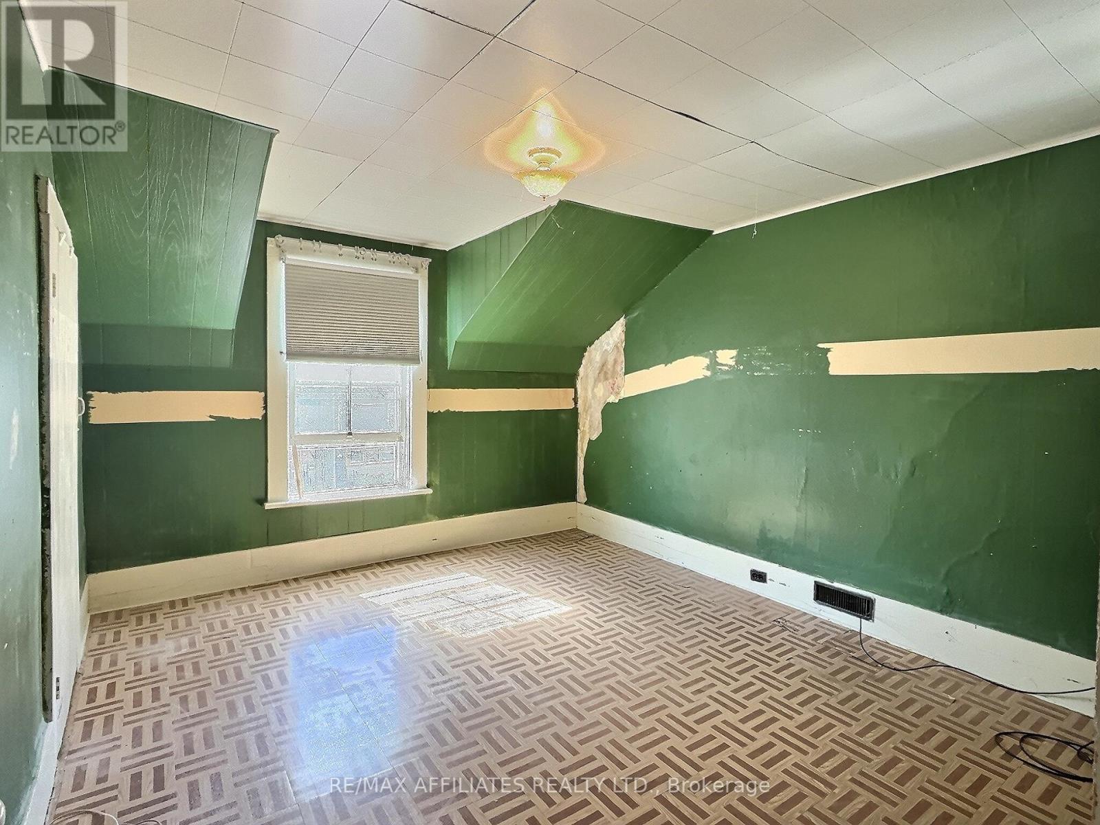 Photo 25 of 188 Dibble Street E, Prescott ON
