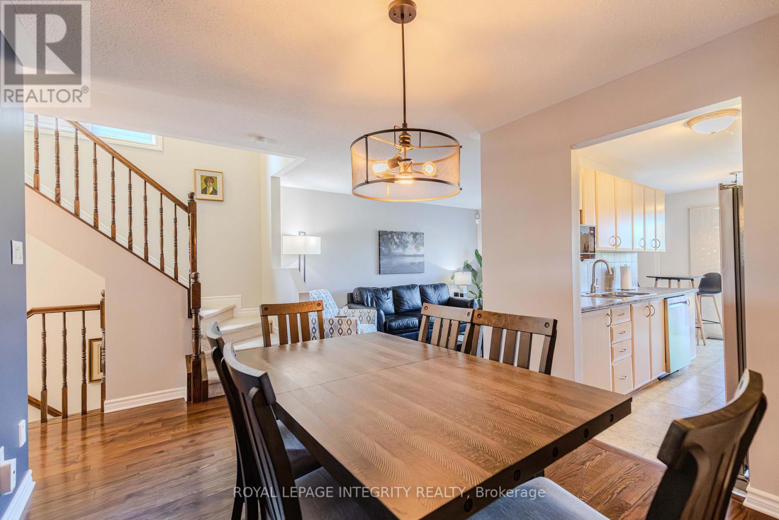 Photo 31 of 218 Catamount Court, Ottawa ON