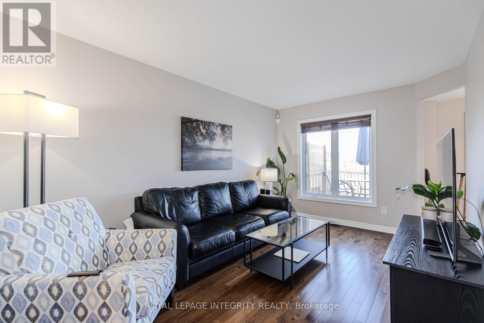 Photo 9 of 218 Catamount Court, Ottawa ON