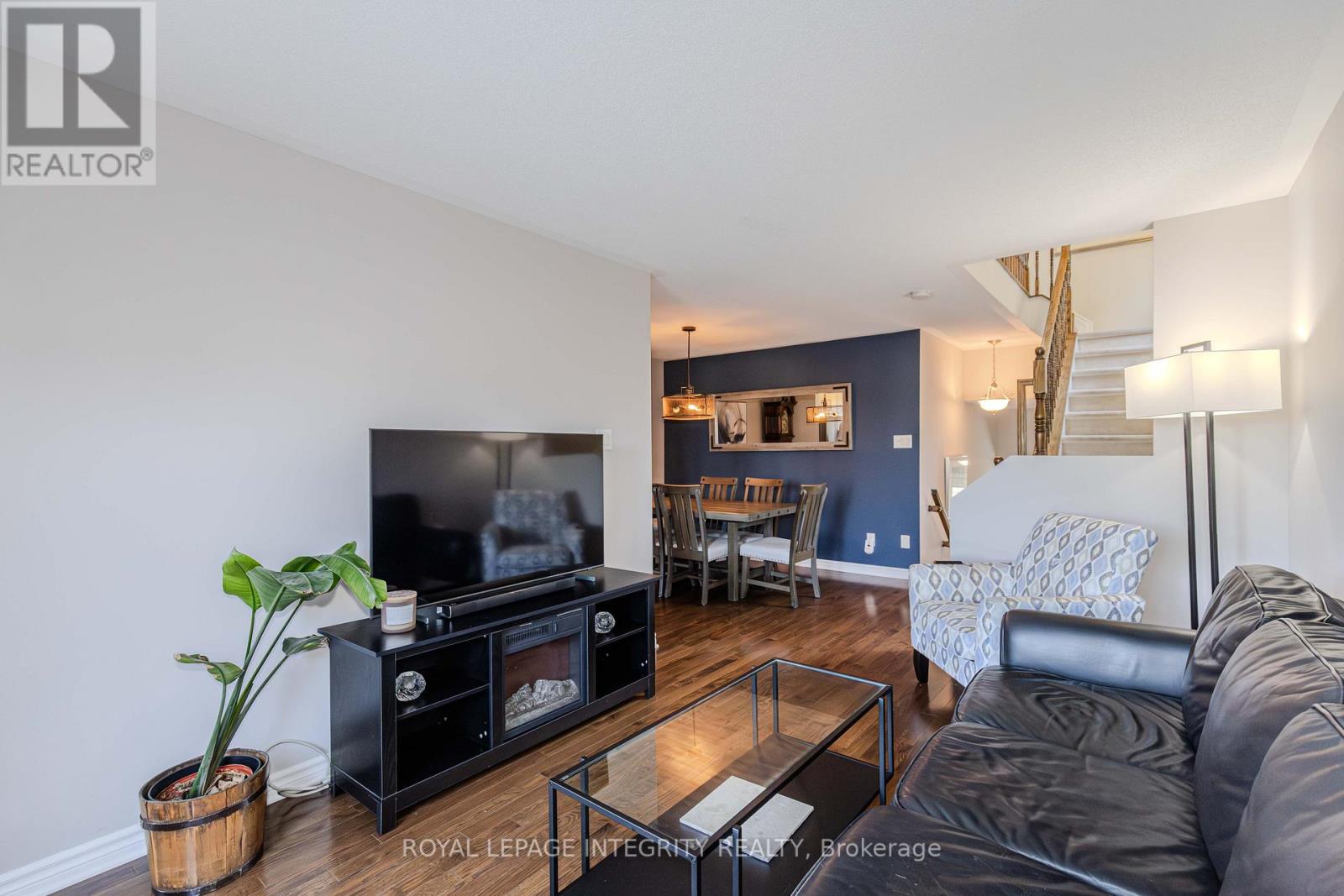 Photo 22 of 218 Catamount Court, Ottawa ON