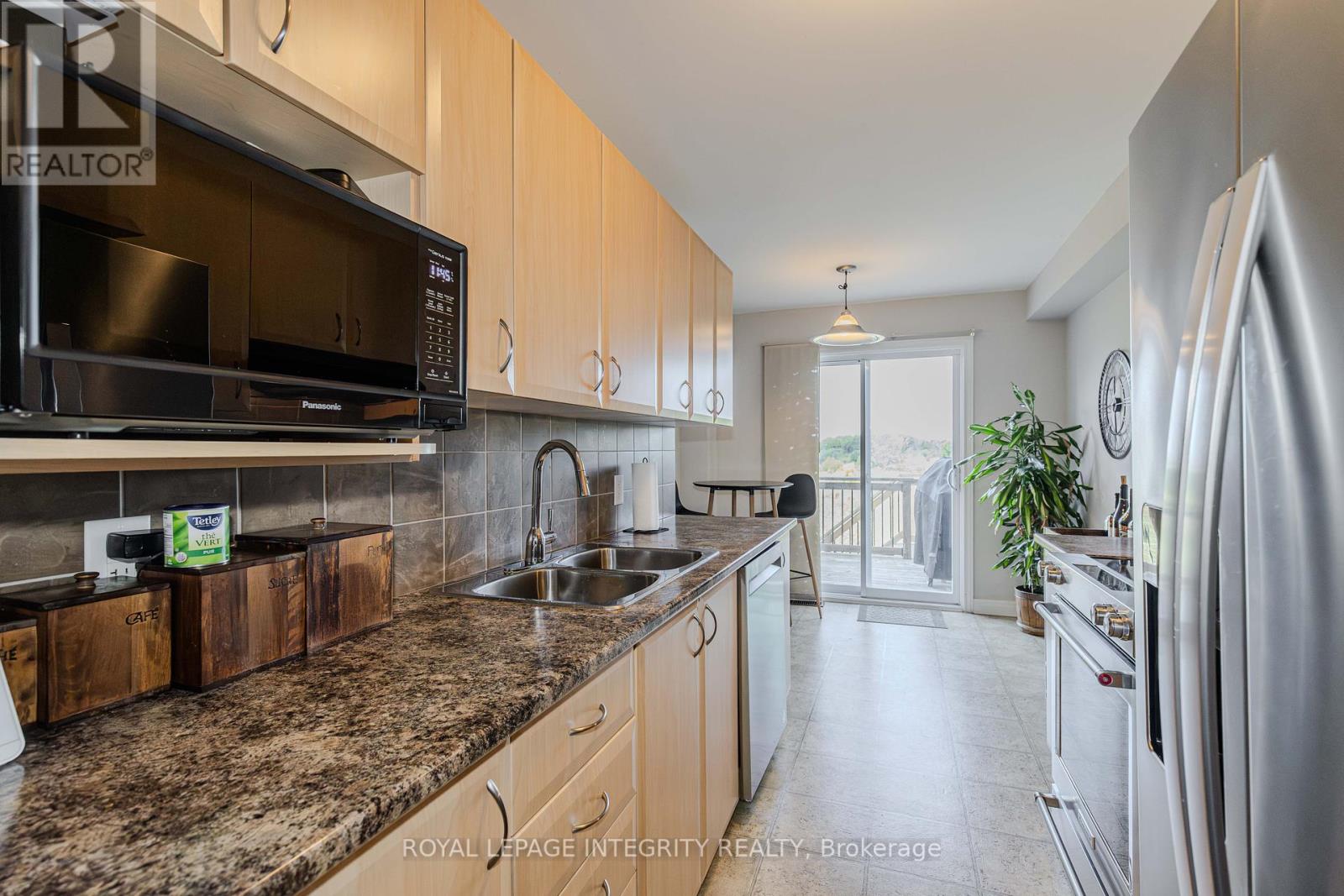 Photo 44 of 218 Catamount Court, Ottawa ON