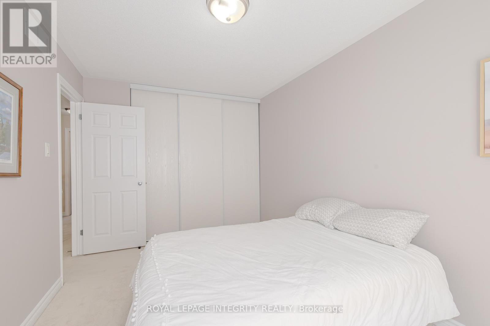 Photo 42 of 218 Catamount Court, Ottawa ON