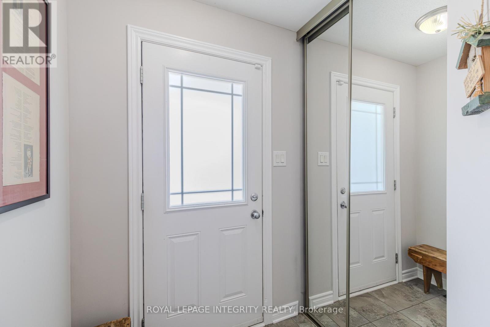 Photo 19 of 218 Catamount Court, Ottawa ON