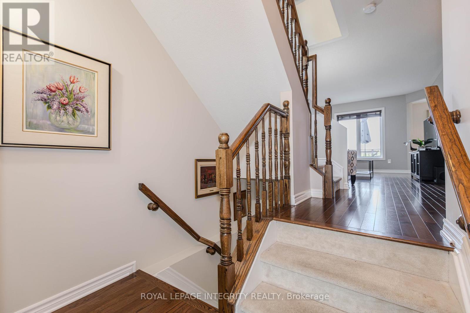 Photo 34 of 218 Catamount Court, Ottawa ON