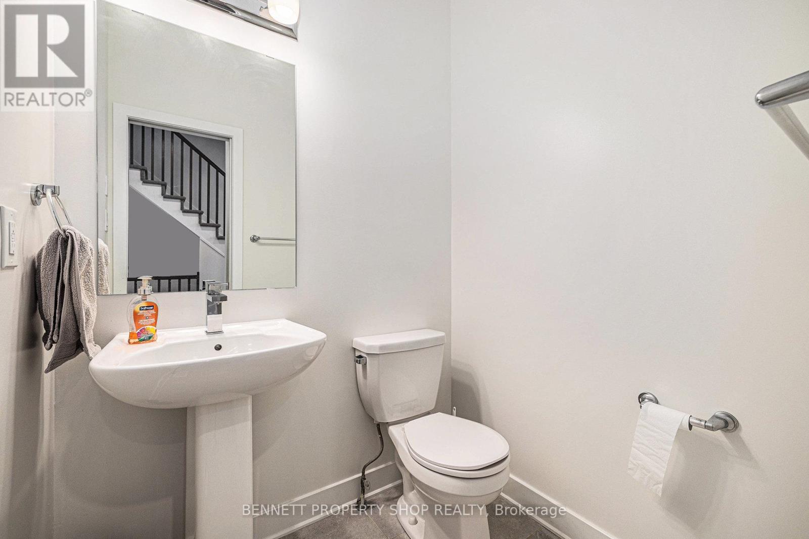 Photo 11 of 735 Twist Way, Ottawa ON