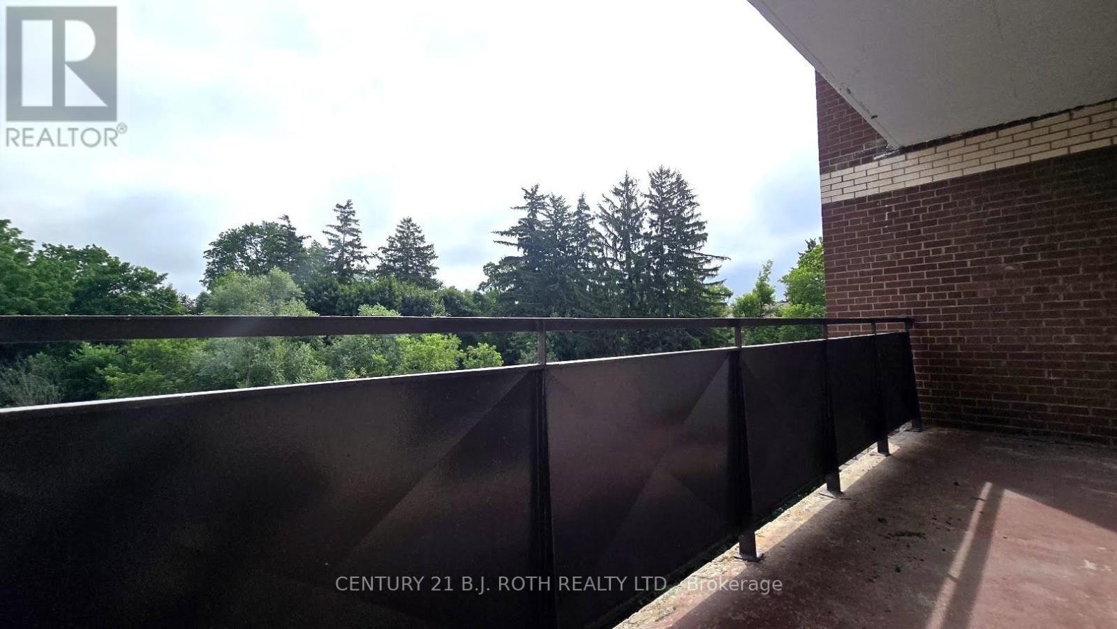 Photo 8 of 507 37 Peel Street, Barrie ON