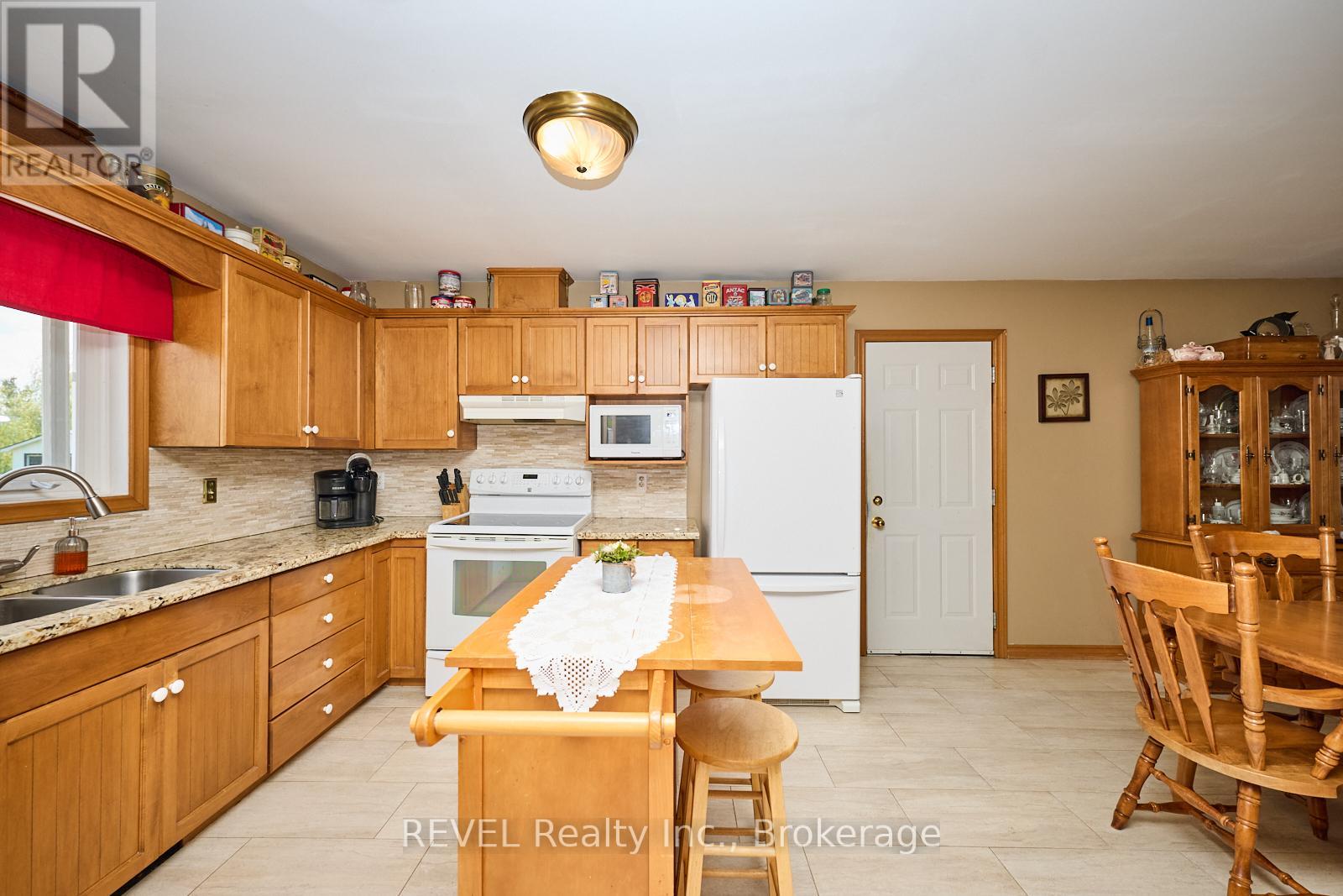 Photo 10 of 1452 Allanport Road, Thorold ON