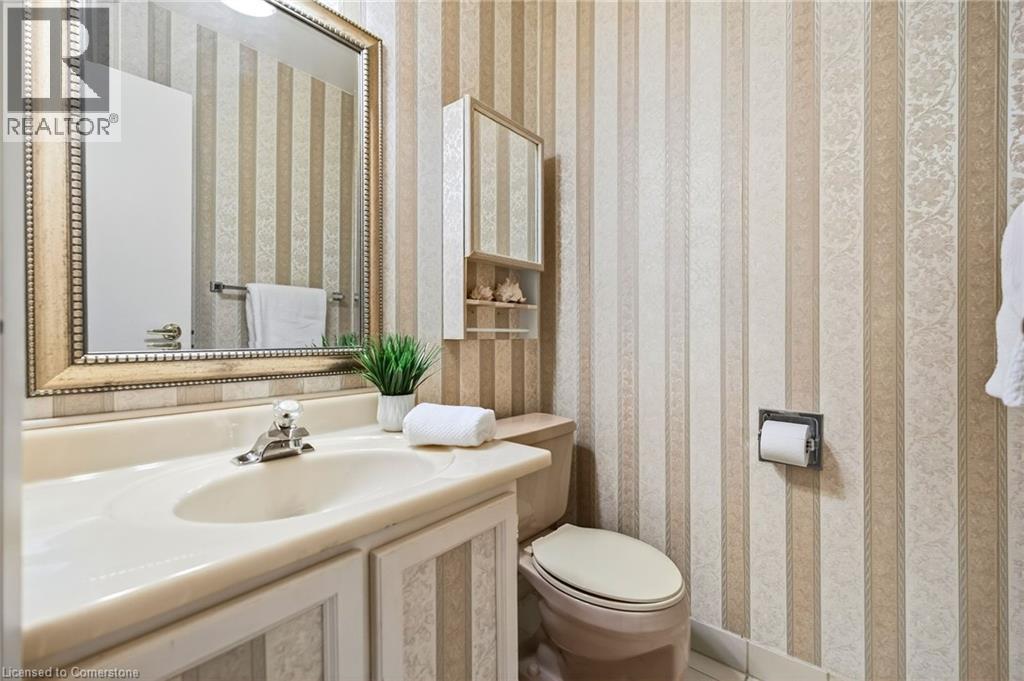 Photo 21 of 1552 Kerns Road Unit 4, Burlington ON