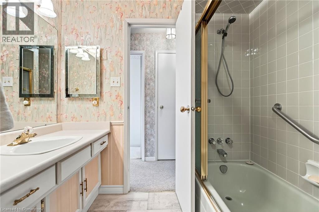 Photo 35 of 1552 Kerns Road Unit 4, Burlington ON