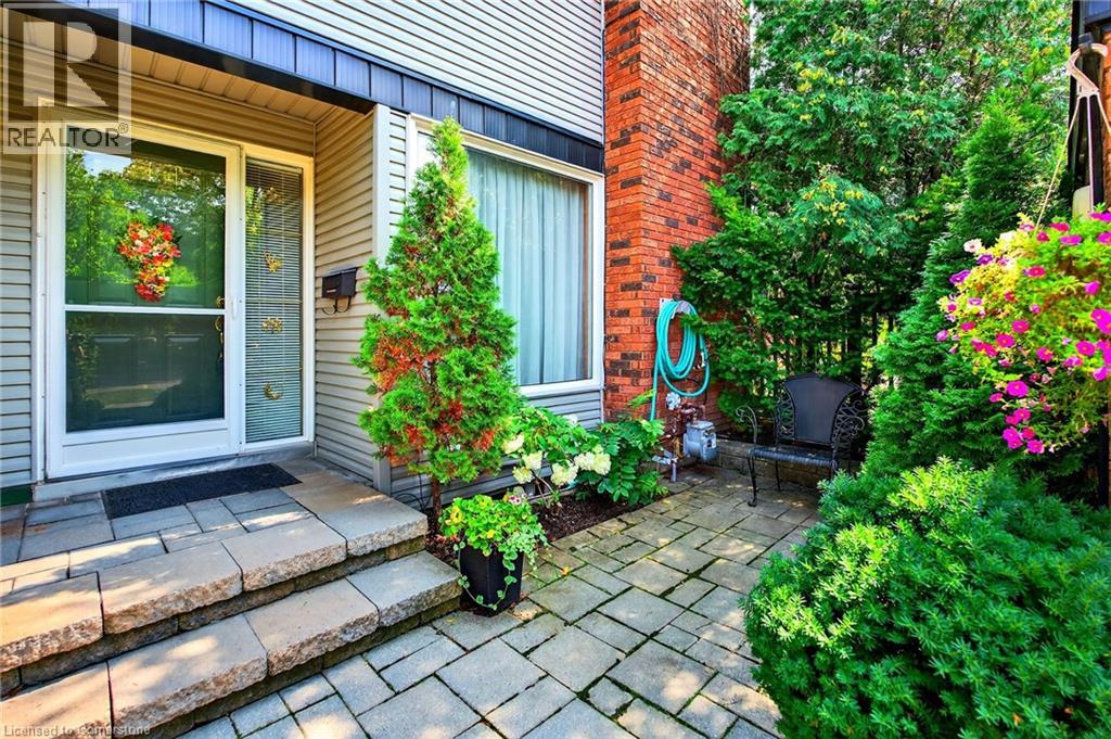Photo 5 of 1552 Kerns Road Unit 4, Burlington ON