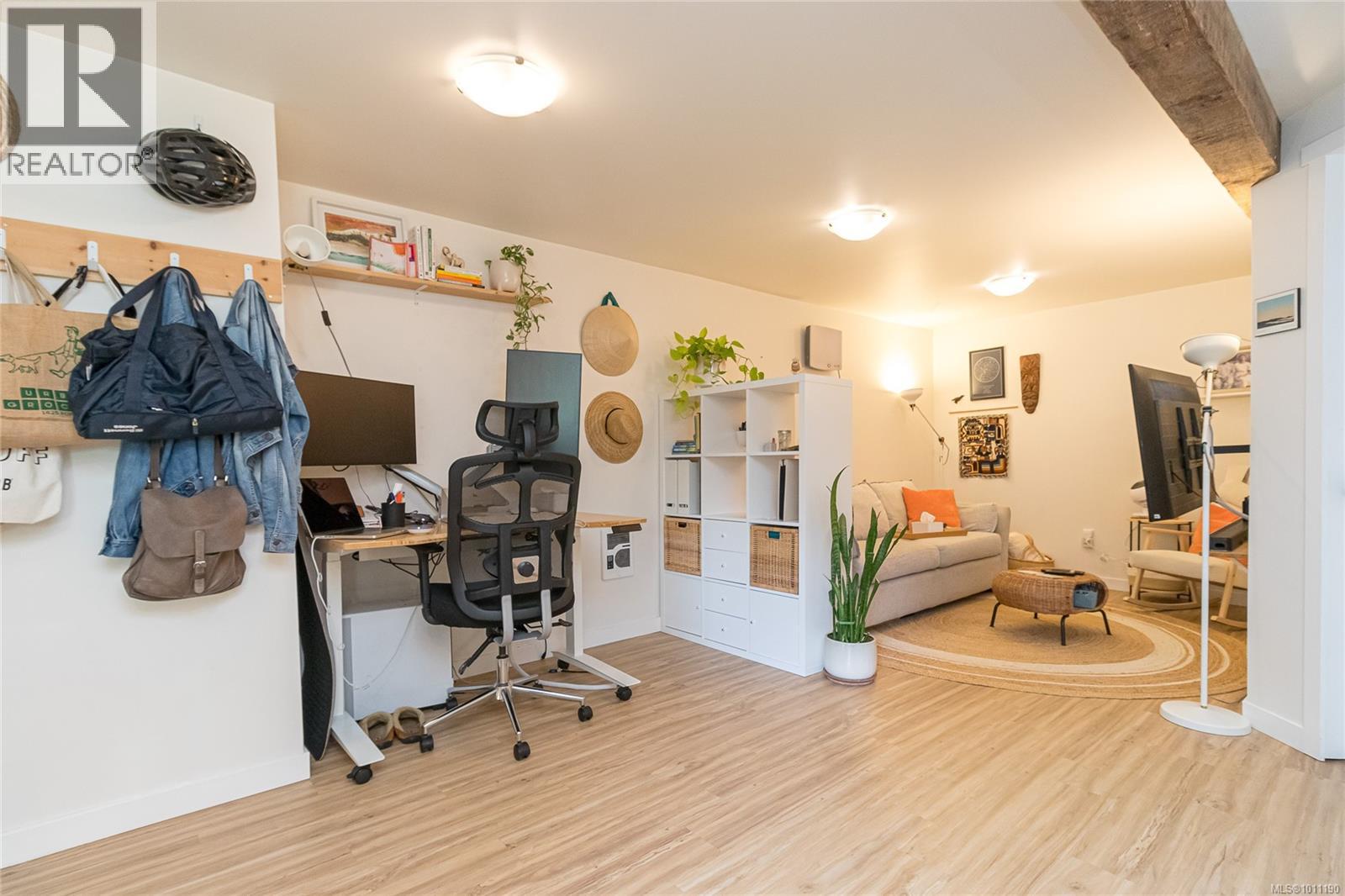 Single Family House for Sale in  Alder St Victoria 