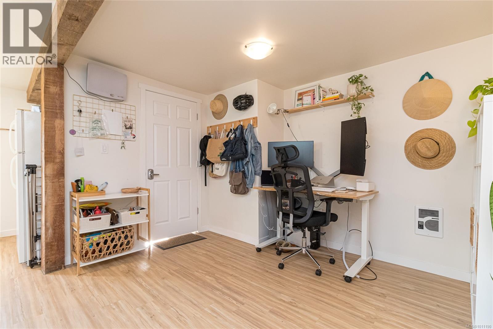 Single Family House for Sale in  Alder St Victoria 