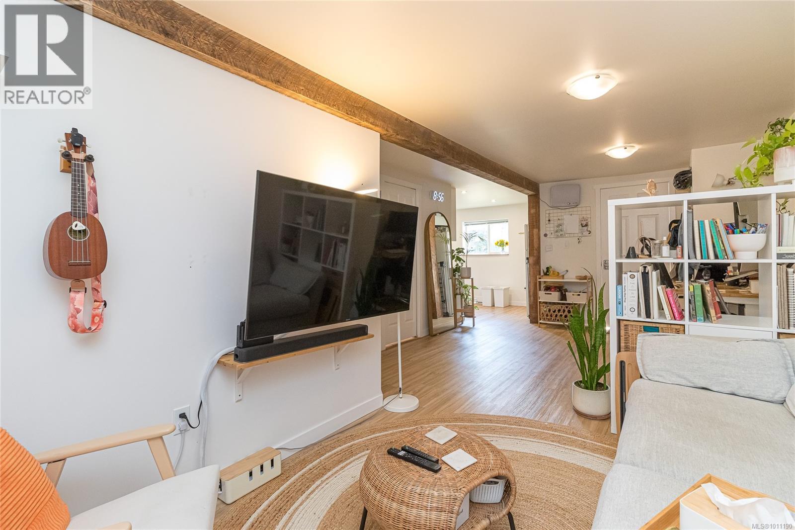 Single Family House for Sale in  Alder St Victoria 