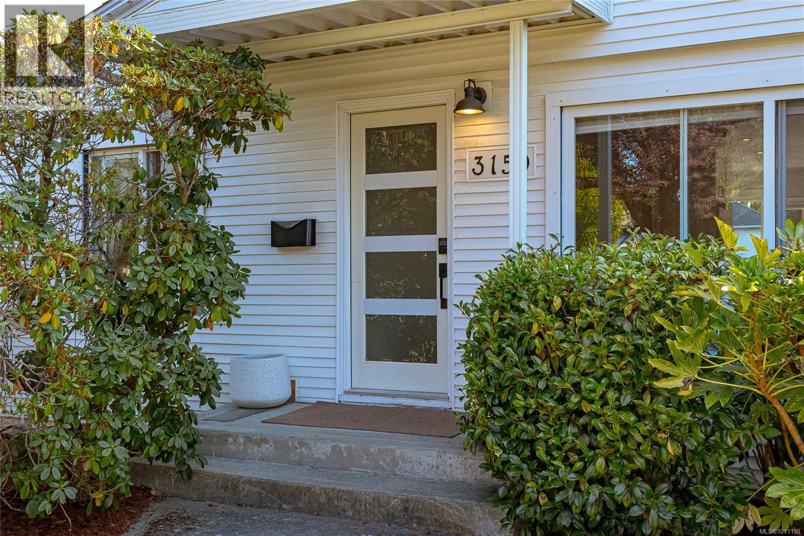 Single Family House for Sale in  Alder St Victoria 