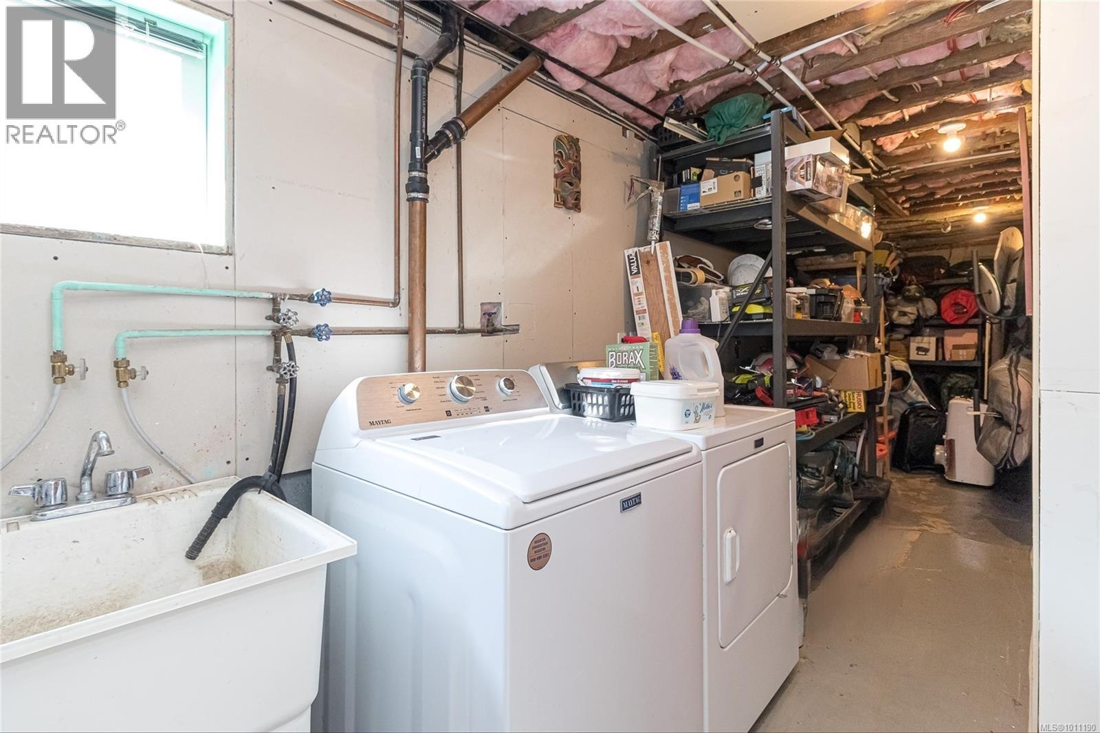 Single Family House for Sale in  Alder St Victoria 