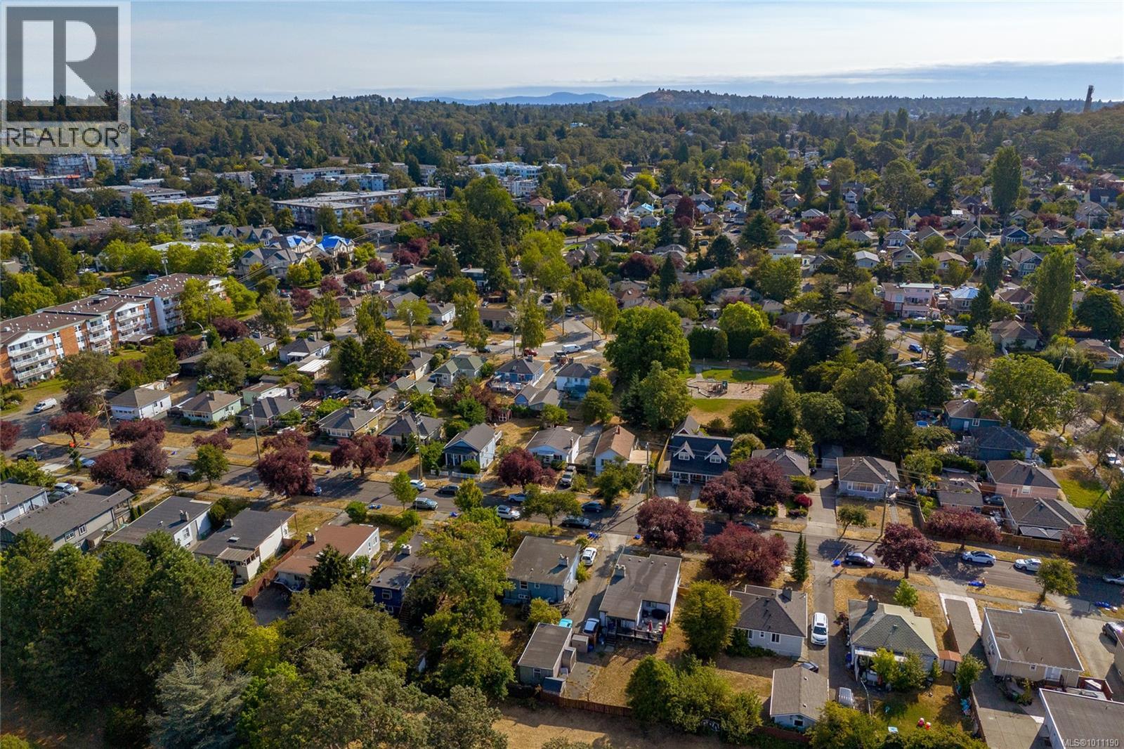 Single Family House for Sale in  Alder St Victoria 