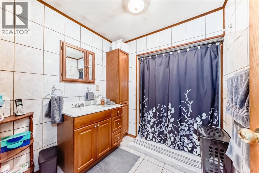 Single Family House Bungalow for Sale in   Avenue NW Bowness Calgary 