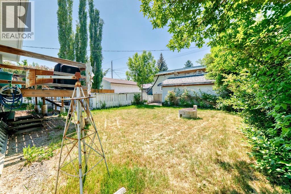 Single Family House Bungalow for Sale in   Avenue NW Bowness Calgary 