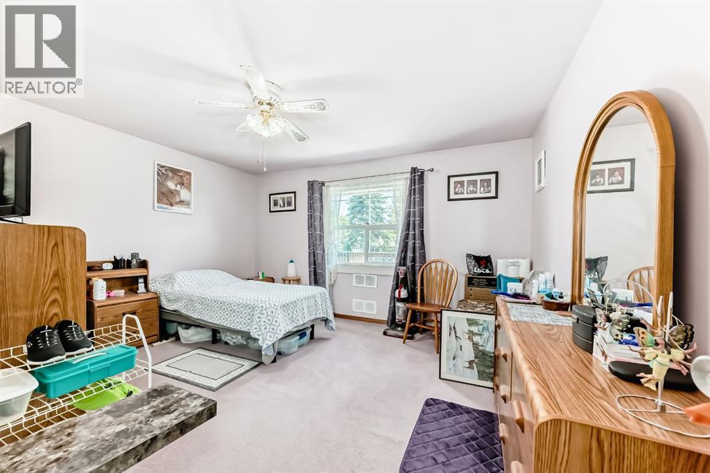 Single Family House Bungalow for Sale in   Avenue NW Bowness Calgary 