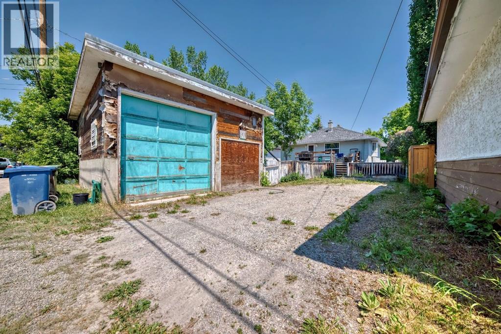 Single Family House Bungalow for Sale in   Avenue NW Bowness Calgary 