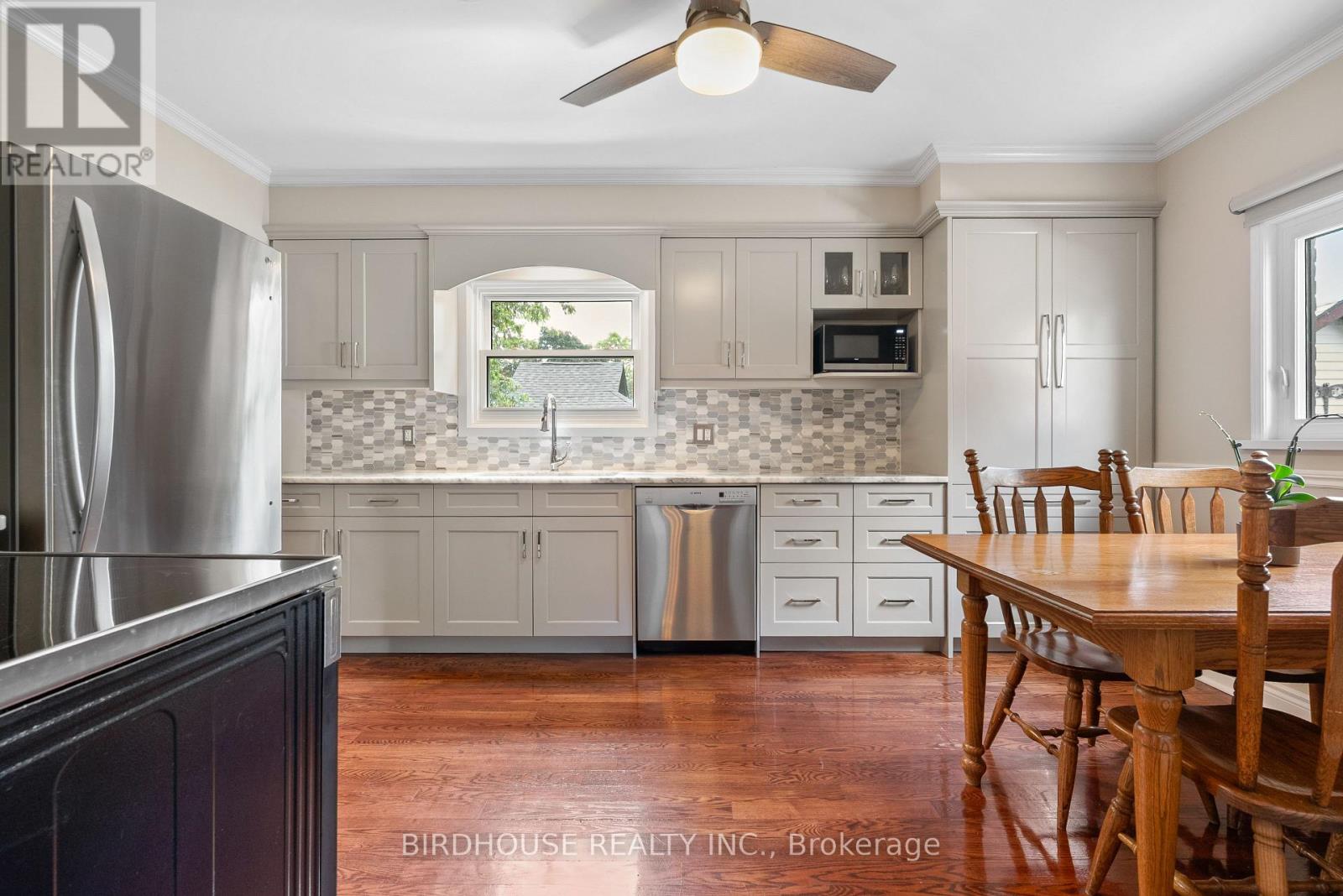 Photo 10 of 27 Francis Street, Kawartha Lakes ON