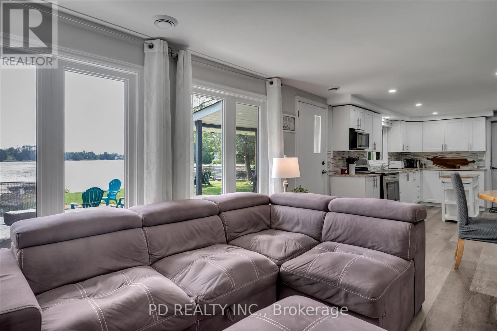 Photo 29 of 9 Charlotte Crescent, Kawartha Lakes ON