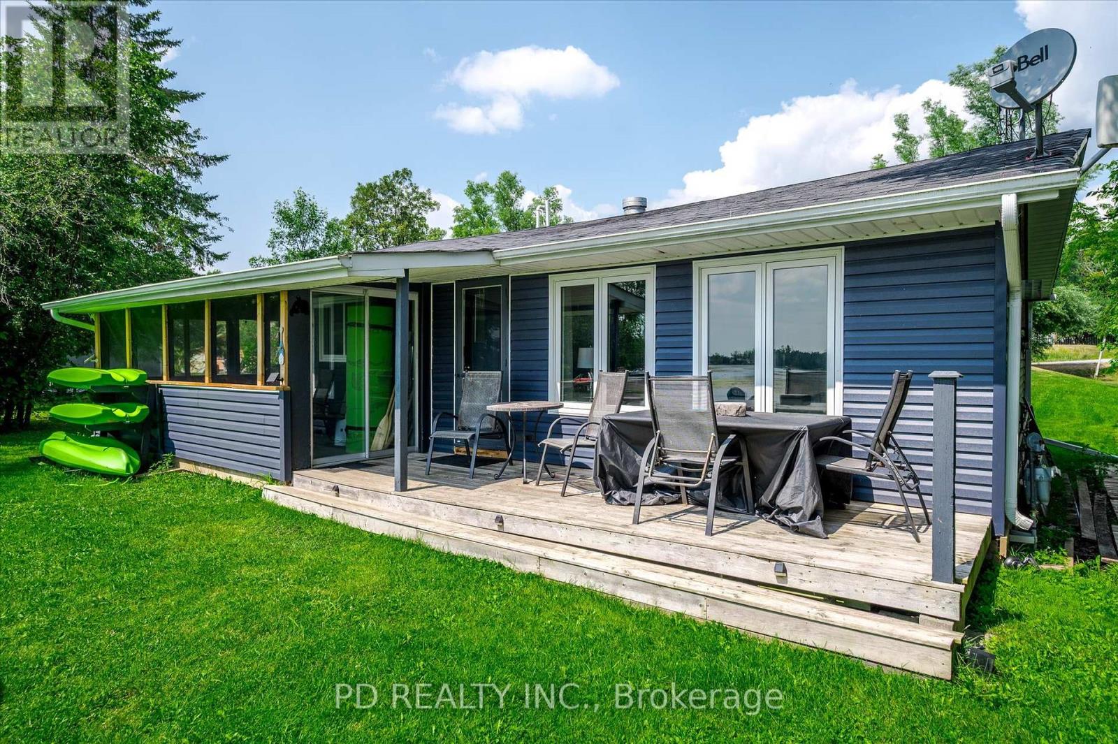 Photo 46 of 9 Charlotte Crescent, Kawartha Lakes ON