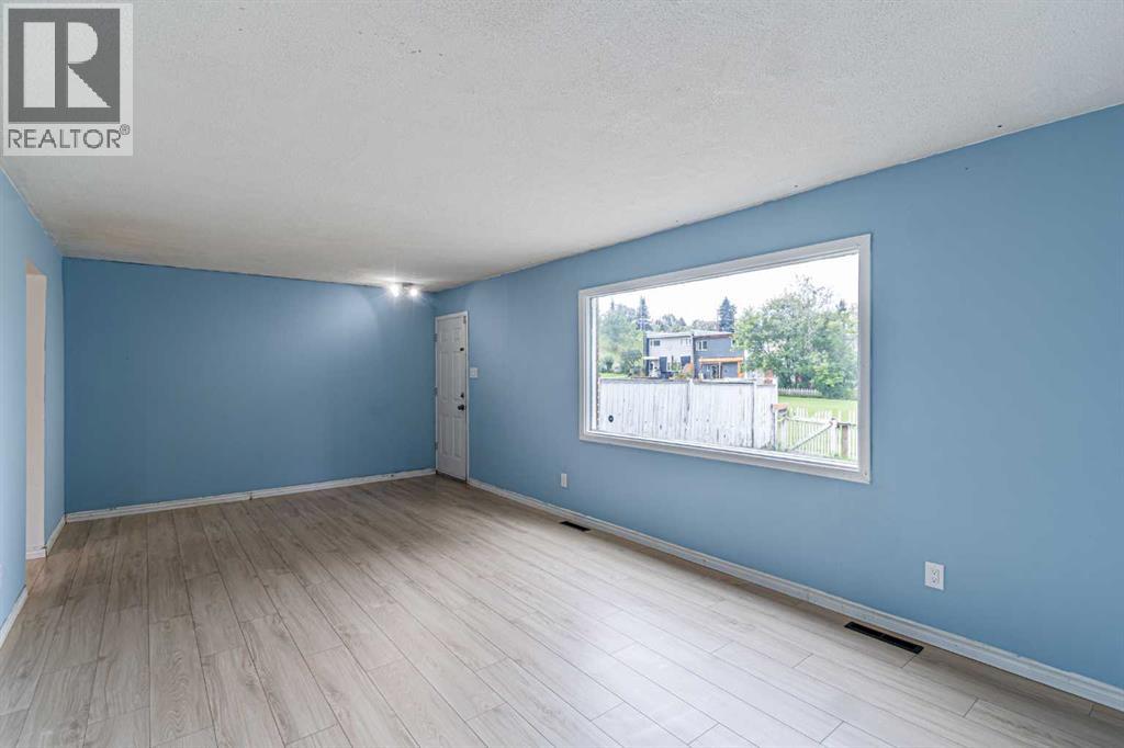 Single Family House for Sale in  Garry Crescent NE Greenview Calgary 