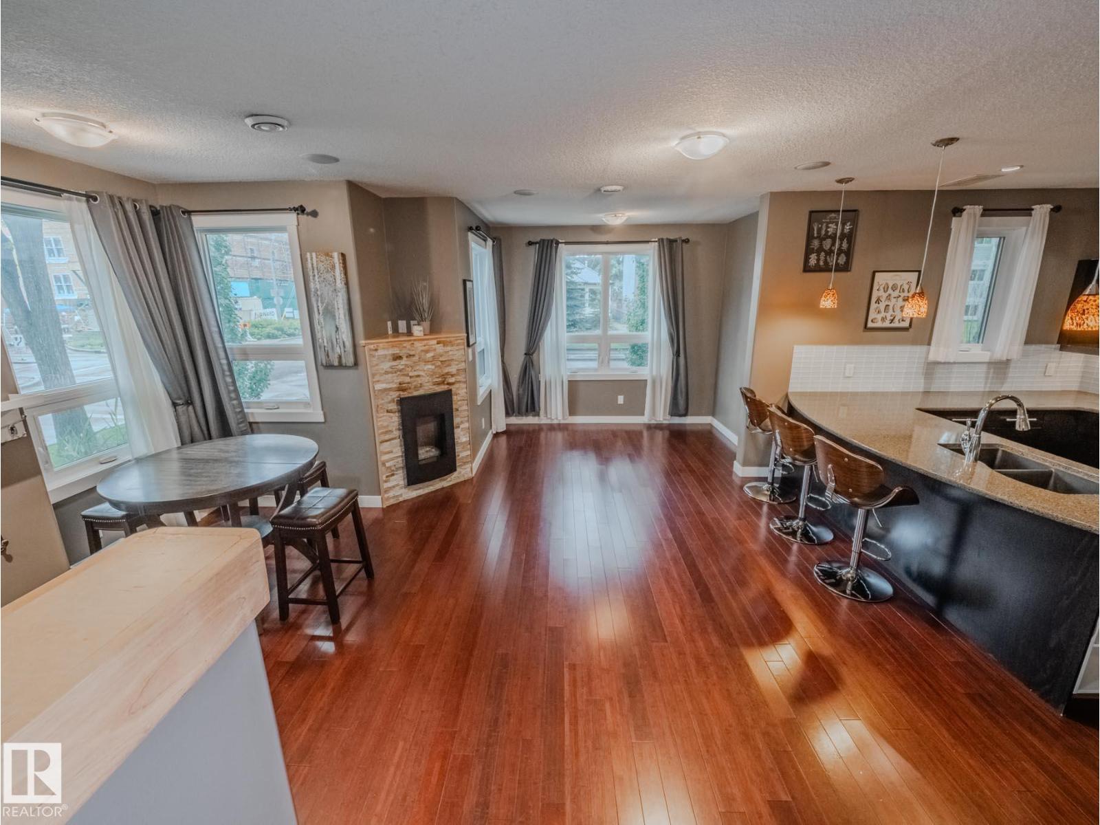 Photo 2 of 8306 108 St Nw, Edmonton AB