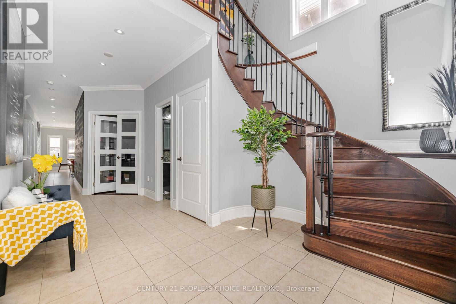 Photo 32 of 11 Vernosa Drive, Brampton ON