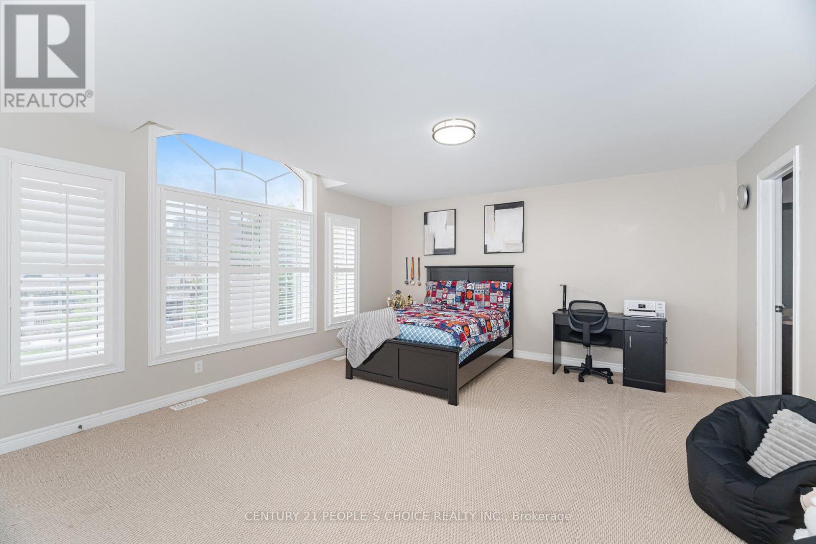 Photo 49 of 11 Vernosa Drive, Brampton ON