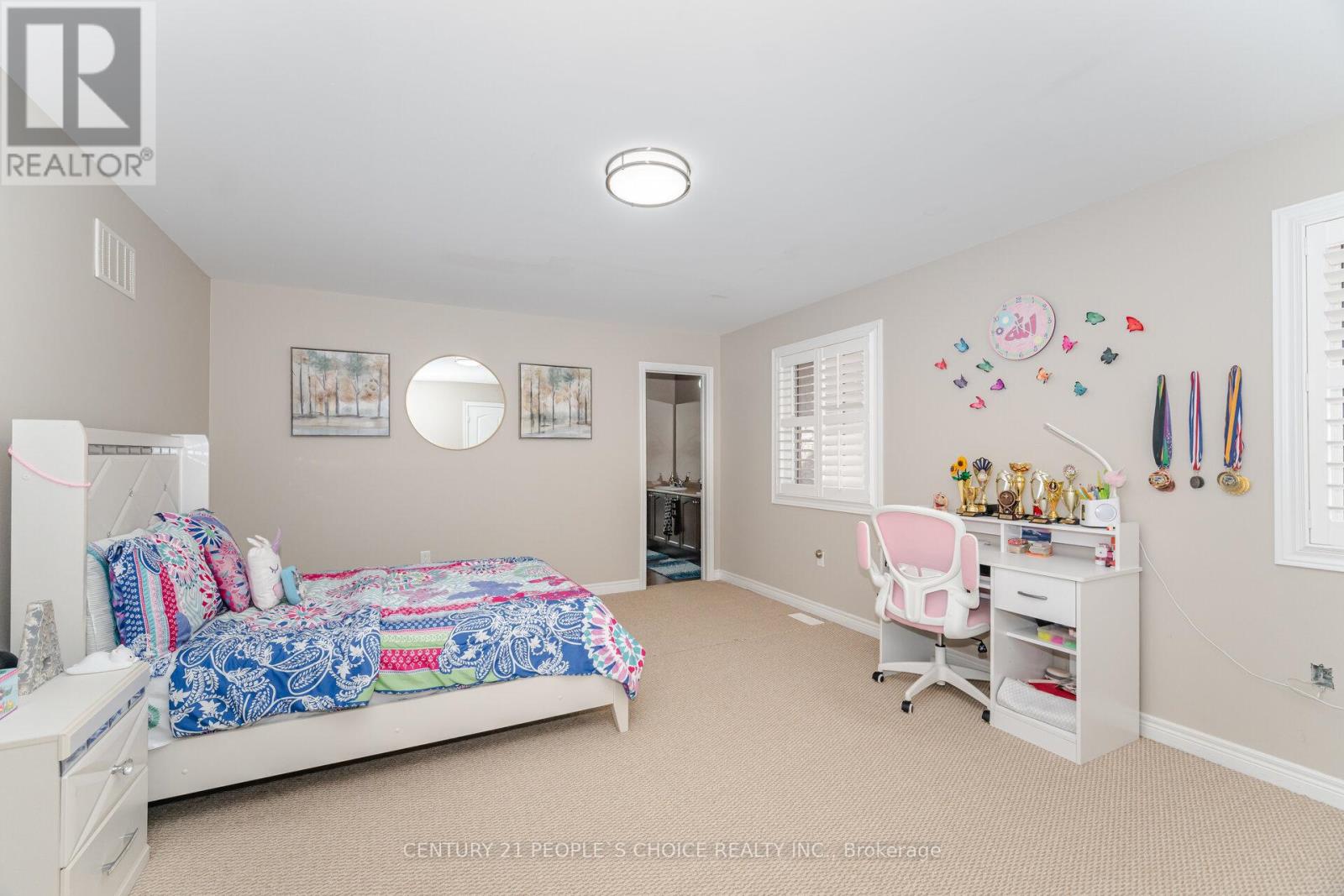 Photo 10 of 11 Vernosa Drive, Brampton ON