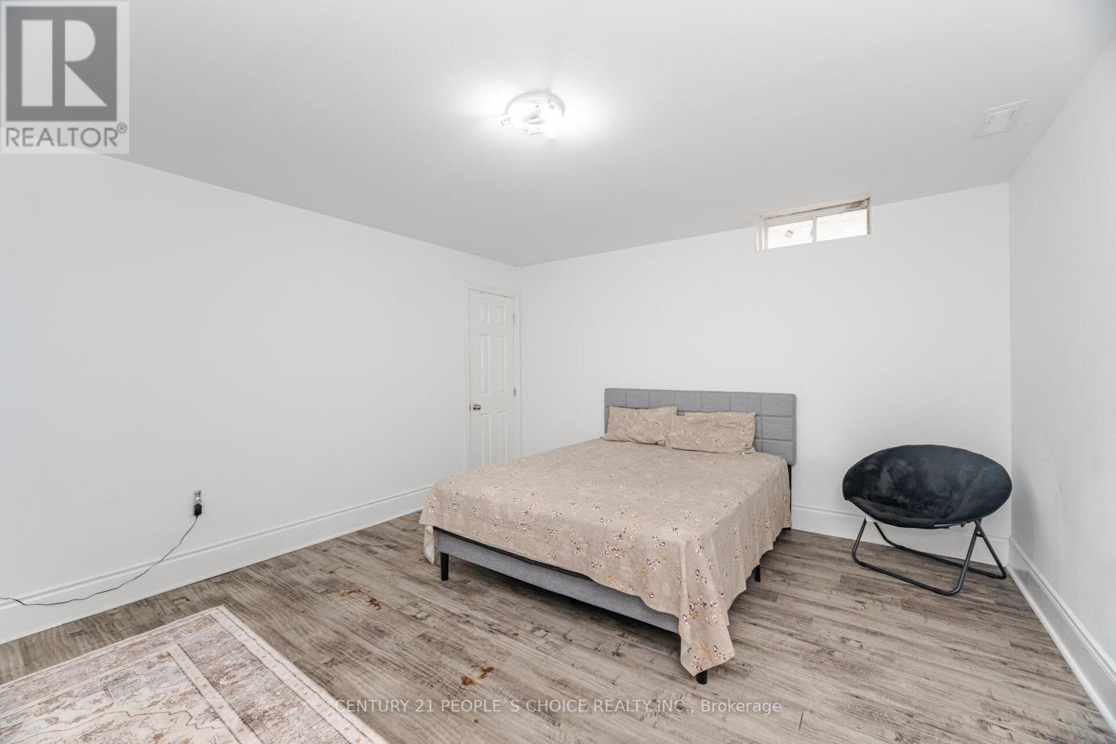 Photo 38 of 11 Vernosa Drive, Brampton ON