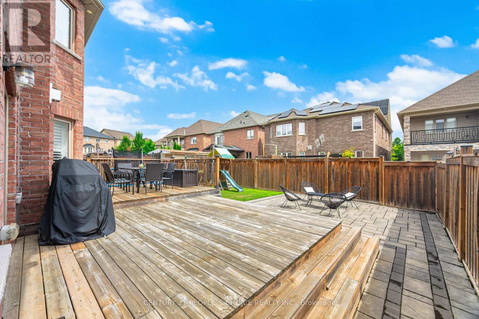 Photo 42 of 11 Vernosa Drive, Brampton ON