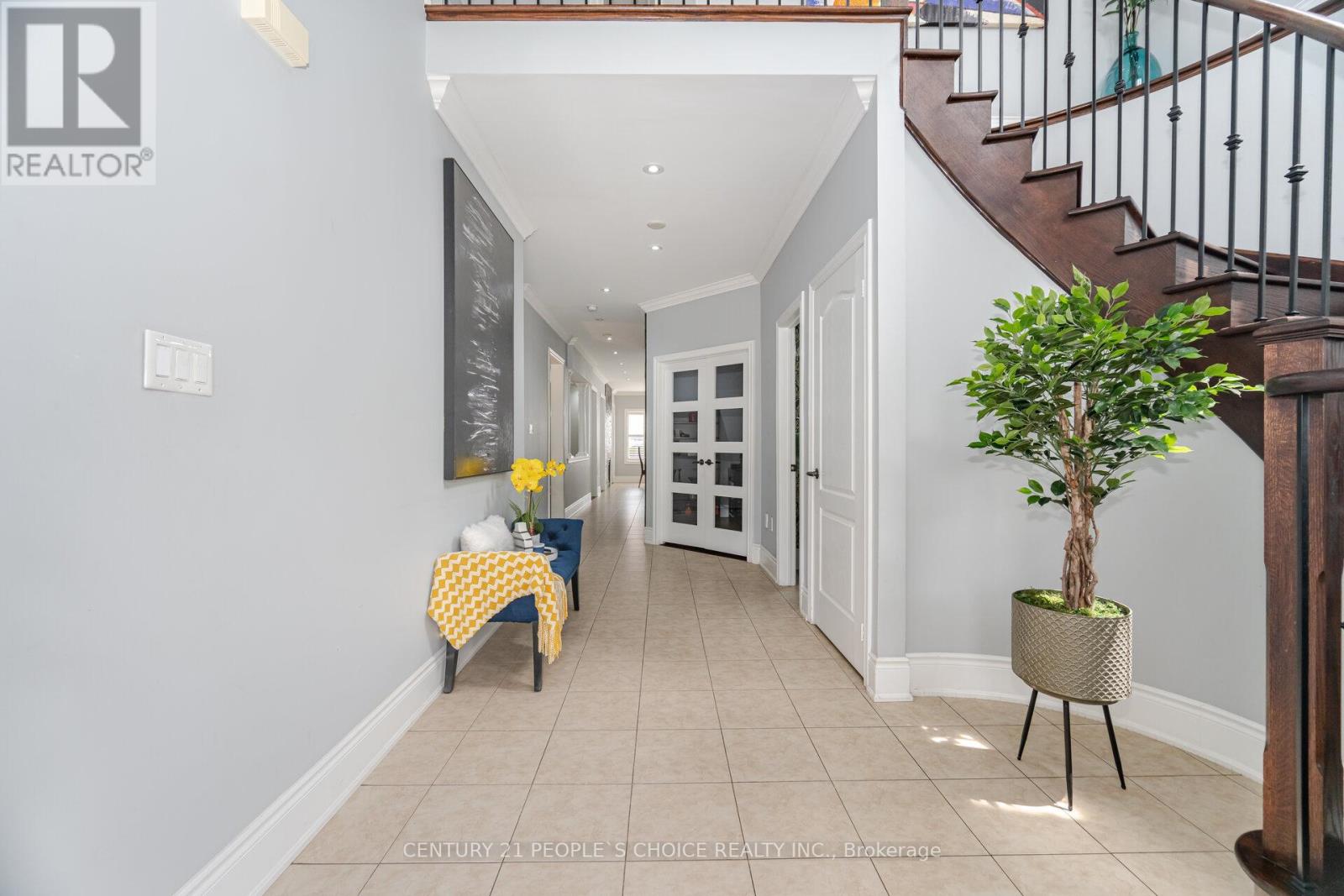 Photo 17 of 11 Vernosa Drive, Brampton ON