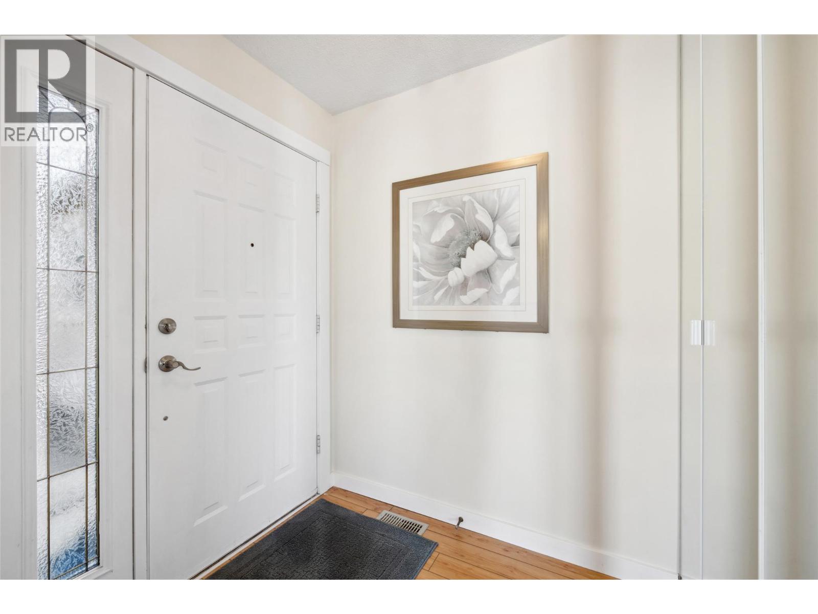 Photo 8 of 1201 Cameron Avenue Unit 13, Kelowna BC