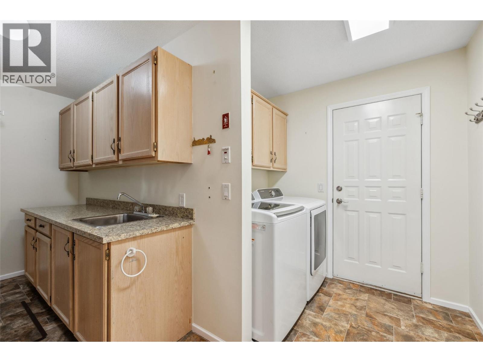 Photo 37 of 1201 Cameron Avenue Unit 13, Kelowna BC