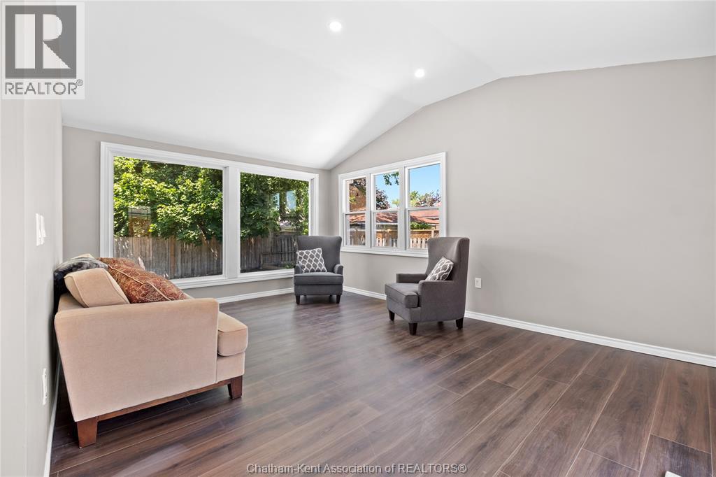 Photo 21 of 1484 Tourangeau Road, Windsor ON