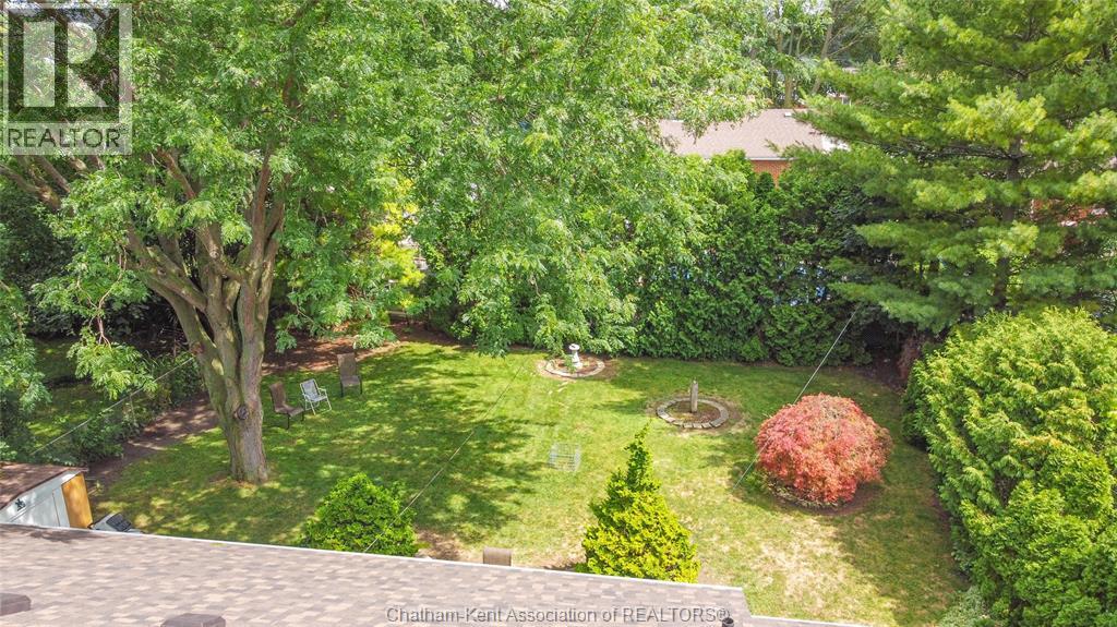 Photo 44 of 33 Meadowlea Road, Chatham ON