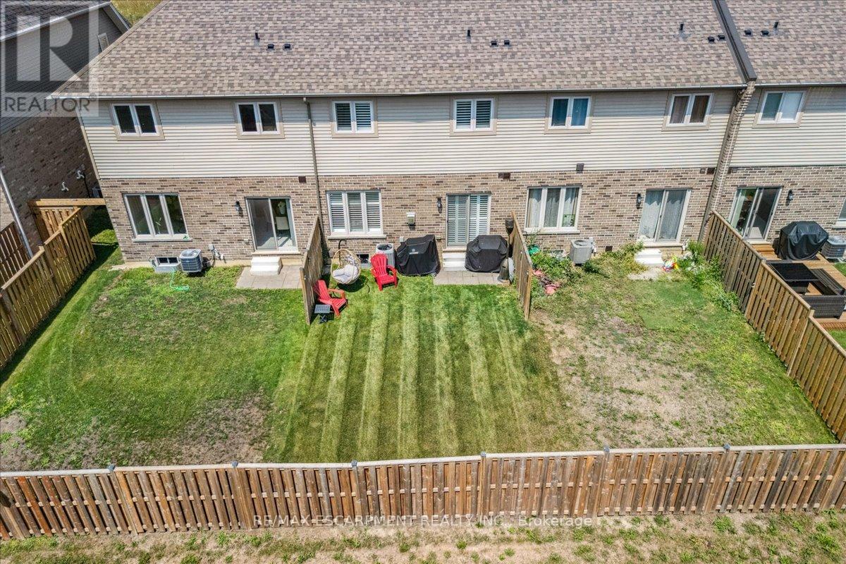 Photo 37 of 81 Beasley Grove, Hamilton ON
