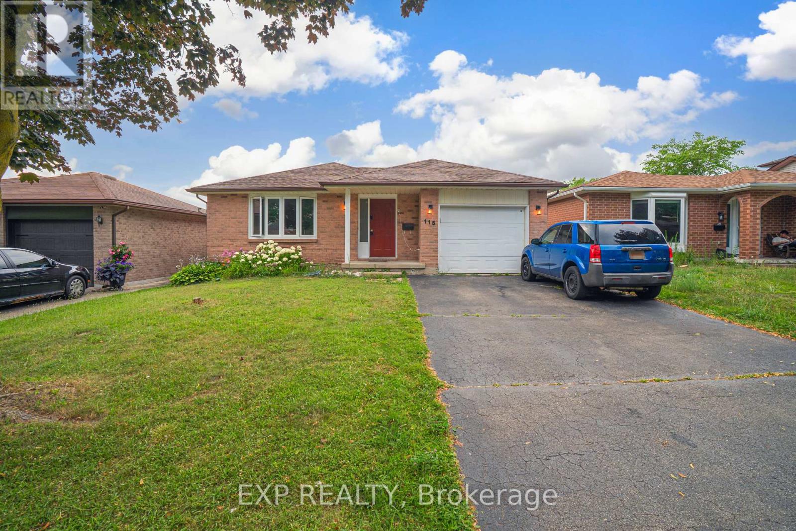 Photo 1 of 115 Scenic Wood Crescent, Kitchener ON
