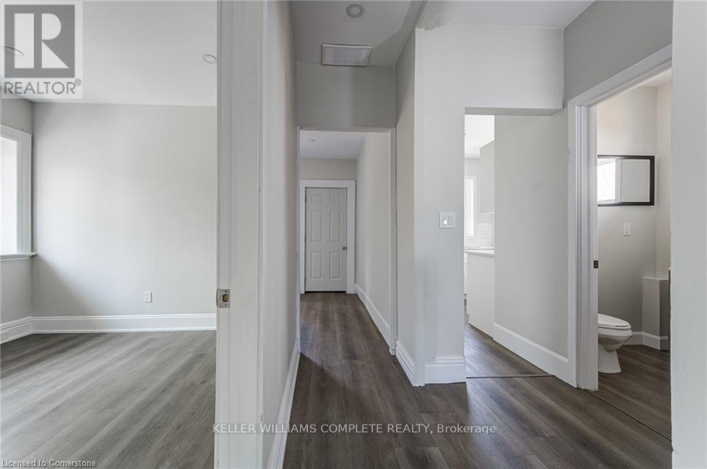 Photo 16 of Upper 200 Park Avenue, Brantford ON